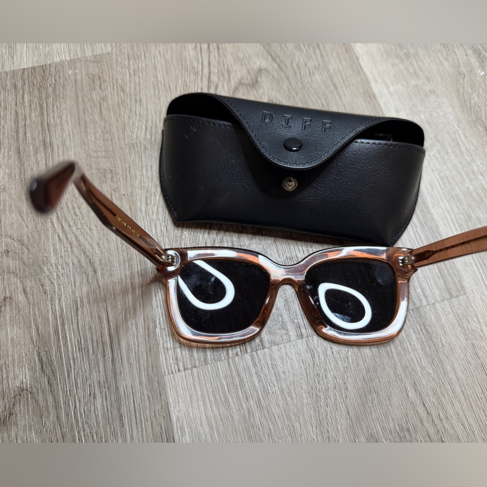 Diff Eyewear Brown Sunglasses - Picture 6 of 9